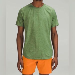 NWT Lululemon Drysense Short Sleeve
